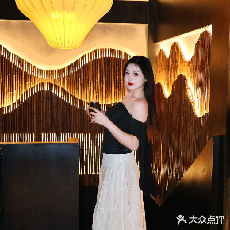 藏在丽江的“猪圈”咖啡☕ 太好拍啦