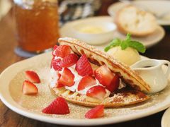 -ROAST coffee & eatery