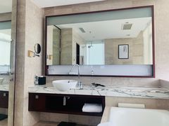 -上海龙之梦万丽酒店