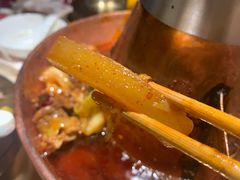 -老佛爷炭火蛙锅直营(清滨路总店)