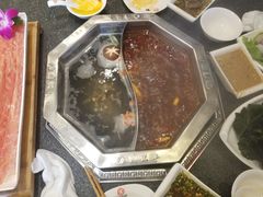 -鼎汇丰重庆老火锅(鞍顺园店)