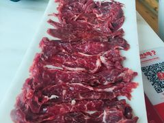 现切鲜嫩牛肉-为什么牛潮汕牛肉火锅(中信广场店)