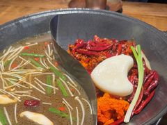 -巴卤社老火锅(财富店)