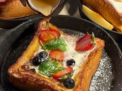 -TOT BISTRO餐酒馆