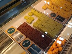 -酥大興·新国潮糕点配茶饮(龙岗万达黑金店)