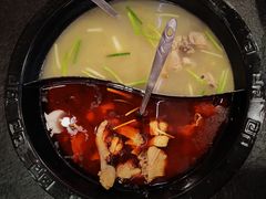 -重庆烧鸡公火锅(簋街店)