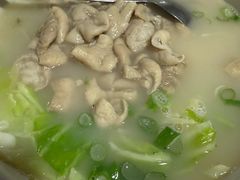 -茅屋大酒店