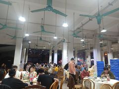大堂-标记美食新鲜猪杂(兴南大道店)