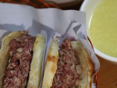 -闫家驴肉老店(华电一校店)