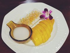 -Dang restaurant (patong phuket)