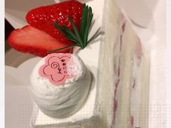 -花花卷卷·鲜食蛋糕(静安久光百货店)