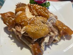 -年辉渔村·非遗传承餐厅(新丰江店)