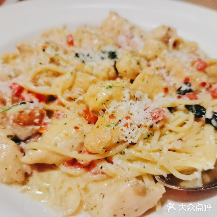 芝乐坊的草莓芝士蛋糕，给我冲！