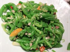 -聚鑫朋酸菜肥肠(文艺路口店)