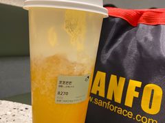 -喜茶(青岛金狮广场店)