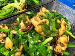 韭菜炒带籽笔管-老东镇啤酒屋海鲜加工·蒸汽海鲜·海鲜烧烤(台东店)