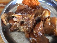 -鸿浩扒猪脚米线