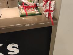 -星巴克(西藏路店)