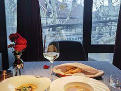 -弦月窗LUNETTE BY AMANDA(复兴路店)