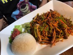 四川辣爽饭-源一咖啡馆(麒麟巷步行街店)