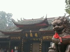 -峨眉山报国寺