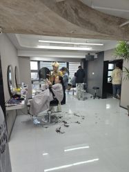 -宫铭烫发染发接发店