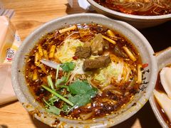 牛肉面-默记孙抄手(园艺山店)