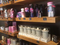 零售区-星巴克臻选(济南万达店)