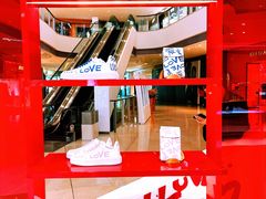 -STUART WEITZMAN(静安嘉里中心店)