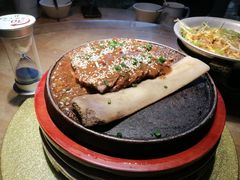 -蜜桃餐厅·伴山(湖滨商业街店)