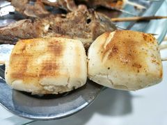 馒头-丝绸之路新疆艾则孜烧烤餐厅(锁金店)