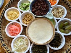 -包整·丝娃娃(一览甲秀楼风景店)