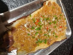 -何妹湿辣牛肉·粤式烧烤砂煲(桂雅路店)