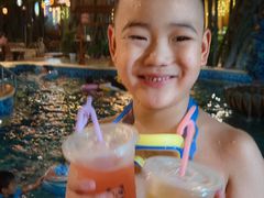 -泉城欧乐堡戏水湾艺术养生温泉