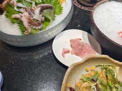 -海鲨湾海鲜会馆(百家湖1912店)