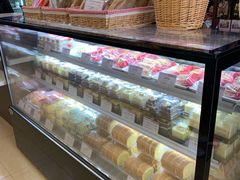 -红宝石·鲜奶小方·海派西点房(南翔店)