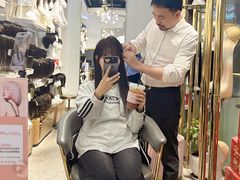 -LAQUEEN 时尚健康假发(万象城总店)