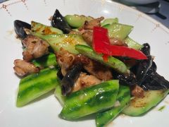 胜瓜炒无骨鸡柳-晓粤·惹味粤菜(凯德乐峰广场店)