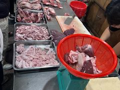 -标记美食新鲜猪杂(兴南大道店)