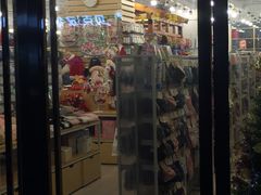 -夏雪儿潮流生活馆(成都西华大学店)