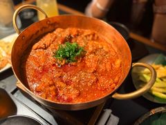 铜锅油焖鸡-Ameigo梅果·云贵川bistro(长宁来福士店)