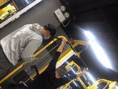 -可逸运动24小时健身