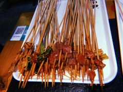 -两三事小郡肝串串香火锅(桂庙店)