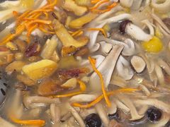 -草墩罗非鱼庄•野生菌•腊排骨(七星街上段店)