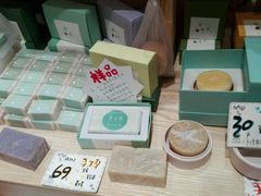 -猫的天空之城概念书店(杭州南宋御街店)