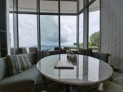 靠窗位-瑰丽酒店·海吧·天际下午茶·现场DJ·天台酒吧