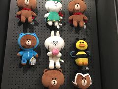 -LINE FRIENDS Garosu-gil Flagship Store