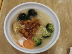 沪味辣酱汤面-斗香园(万航渡路店)