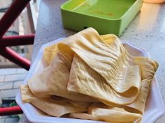-钢管厂五区小郡肝串串香(蜀都万达店)