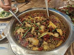 -乡土特色.冷锅鱼.牦牛肉汤锅